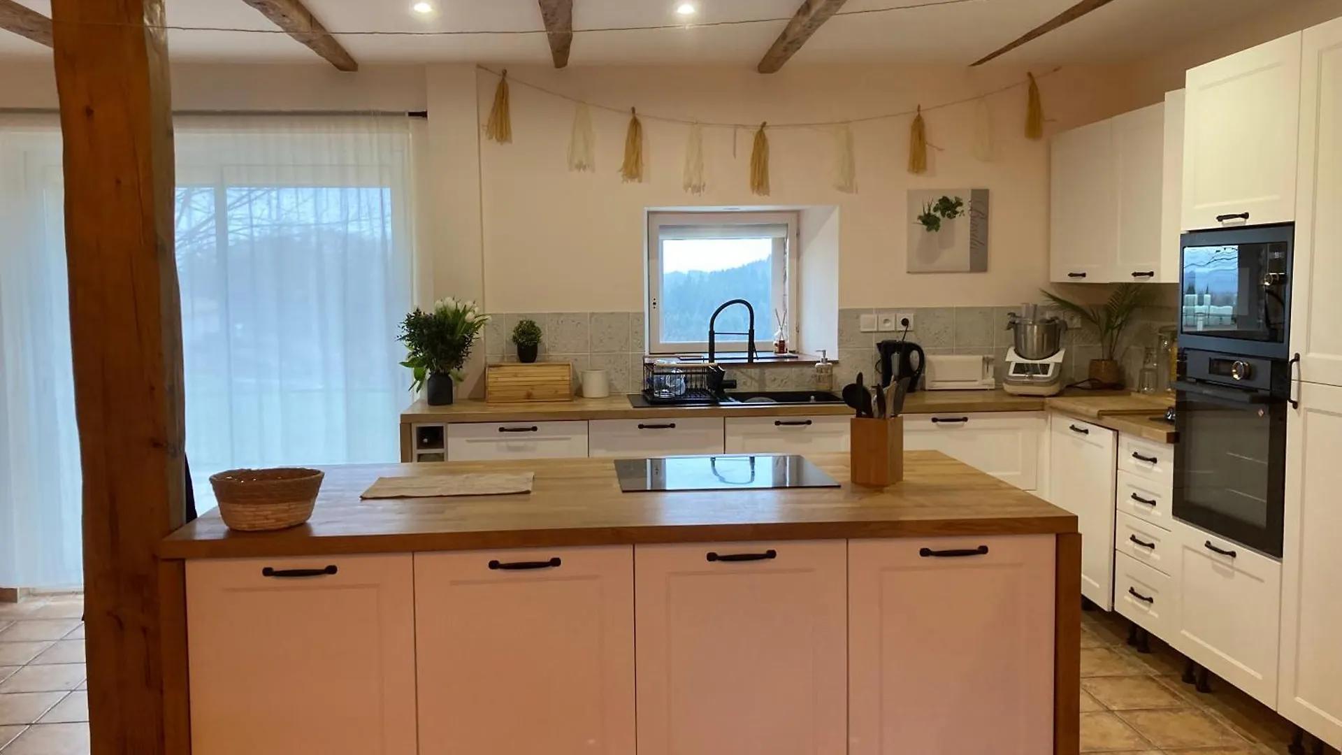 Holiday home La Maisonnee Auvergnate Auzelles